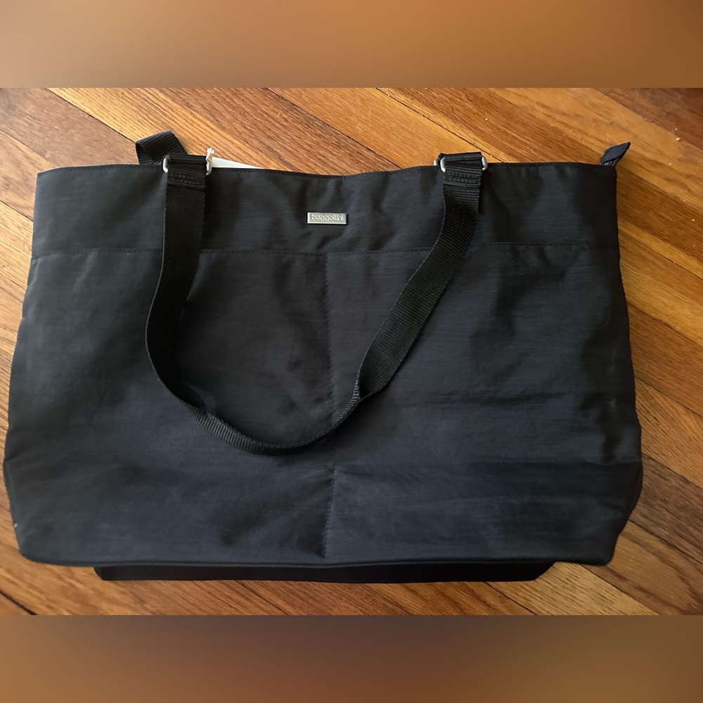 Baggallini Carry-all Travel Tote bag